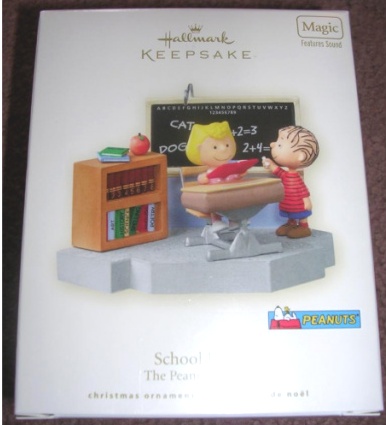 (image for) Hallmark Ornament School Days The Peanuts Gang 2008 - Click Image to Close